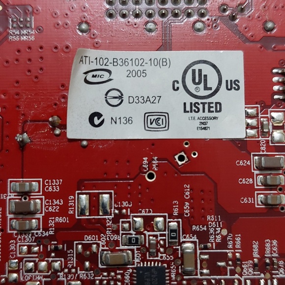 Pre-Owned ATi Radeon 256 MB Graphics Card - Picture 5 of 10